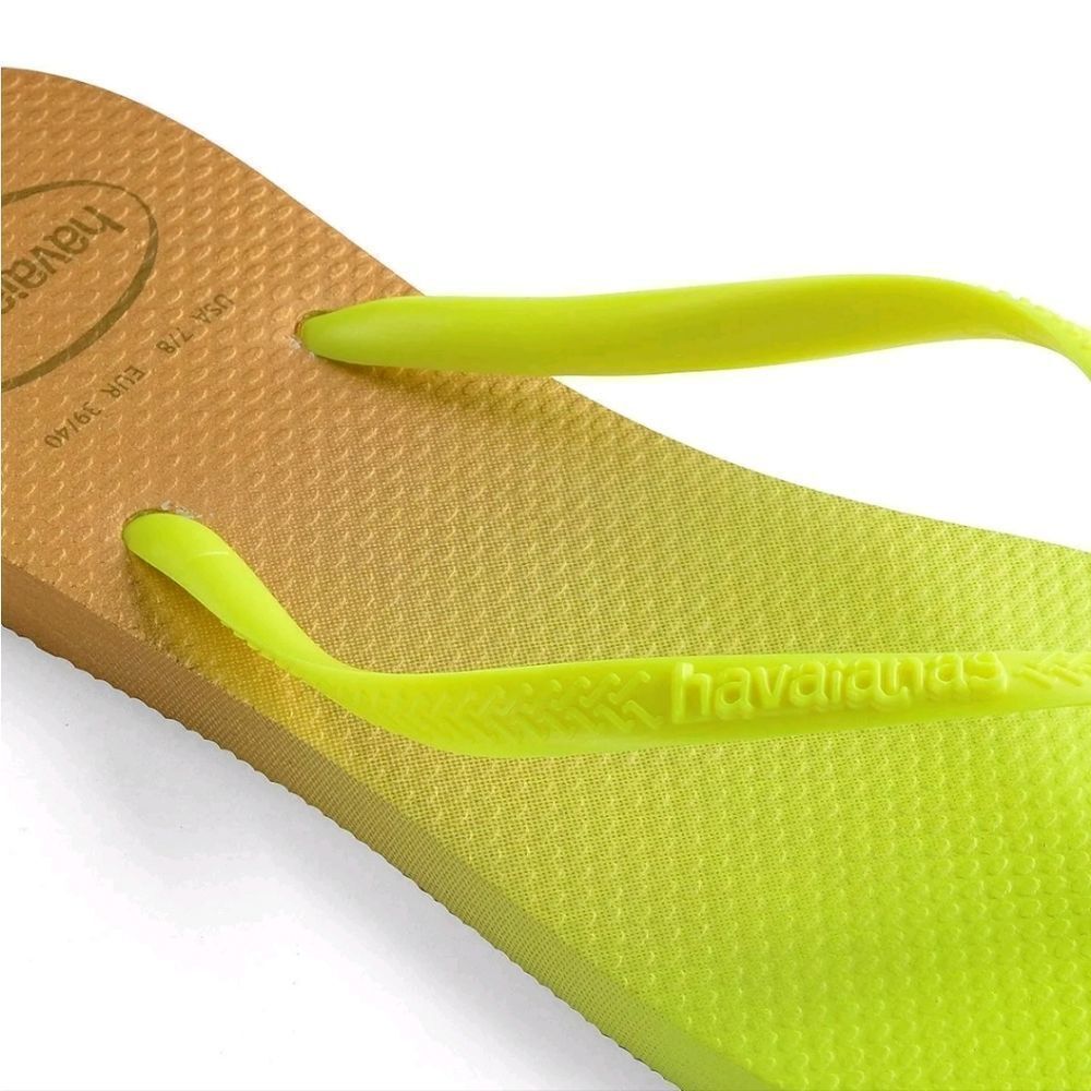 🔥FINAL PRICE!! Havaianas Flip Flop- White/Florescent Glac Green Size 5/6
